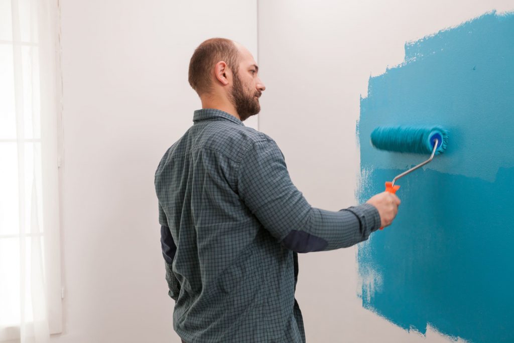 What does commercial painting mean? What do commercial painters do? What paint do they use?